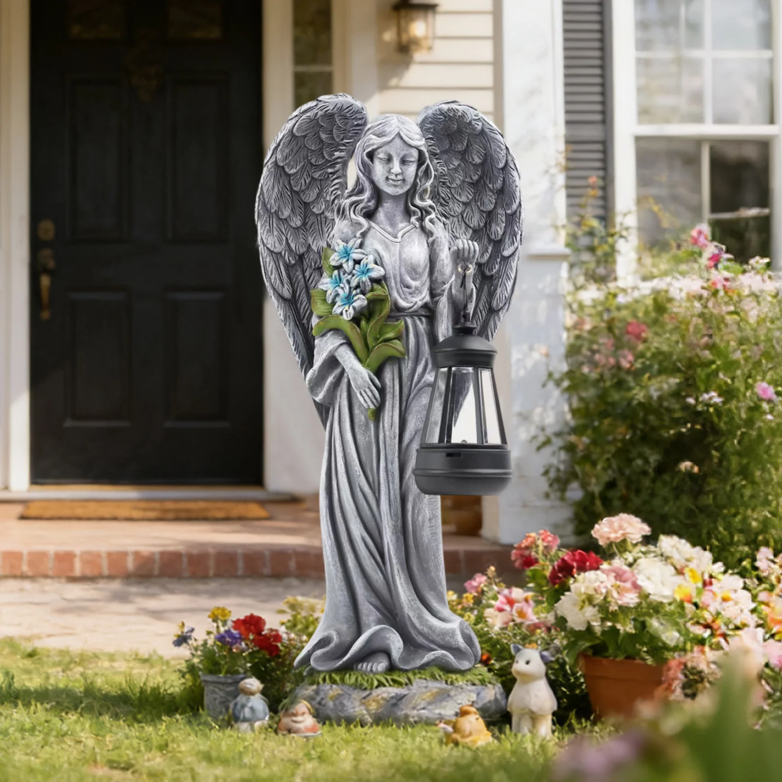Felinar memorial LED pe baterii cu înger în picioare cu motiv floral SM251084